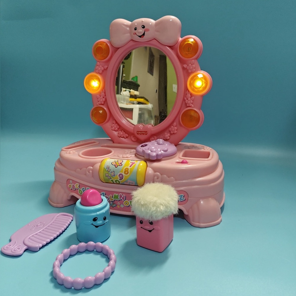 Fisher-Price Baby & Toddler Toy Laugh & Learn Magical Musical Mirror